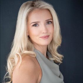 Annelise H.