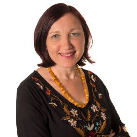 Elisabeth J.